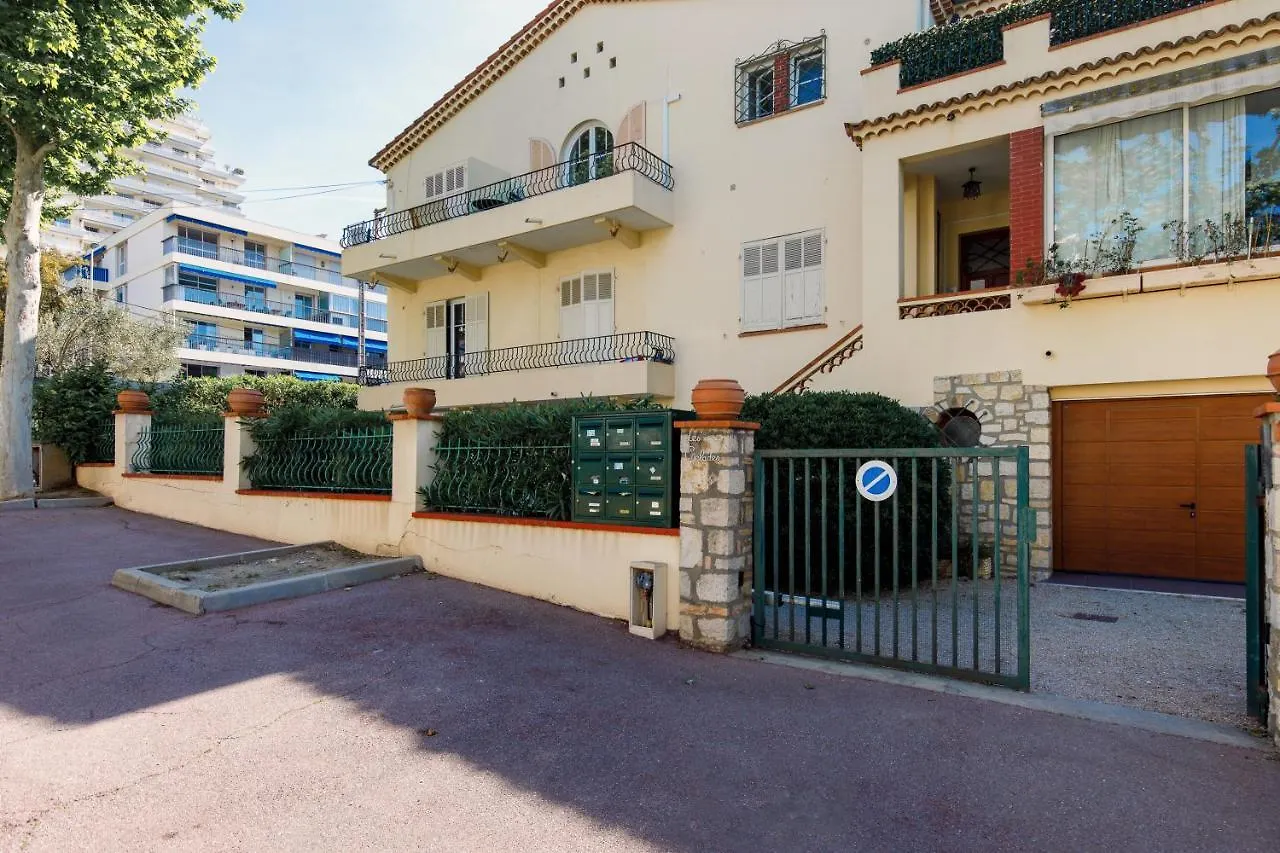 Cyclades Yourhosthelper Cannes Apartment